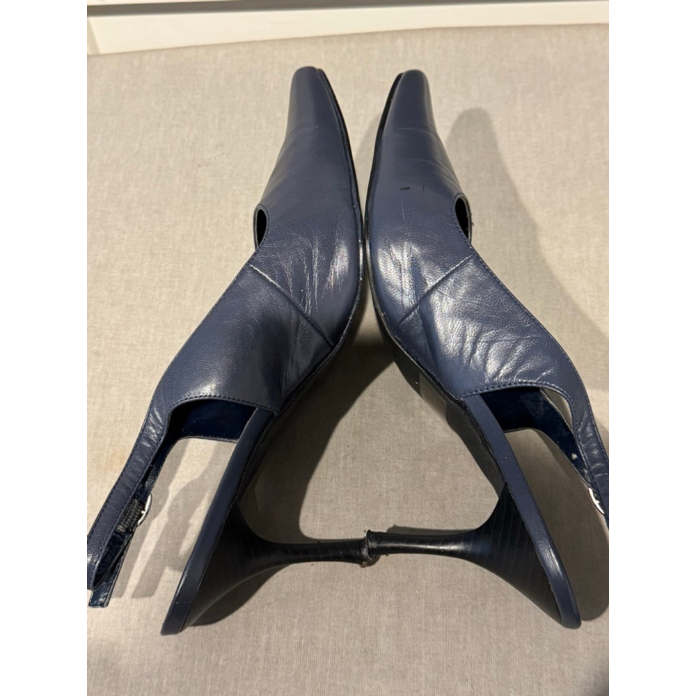 Women's Newport News Navy Leather Slingback Heels Size 10 - Picture 4 of 10